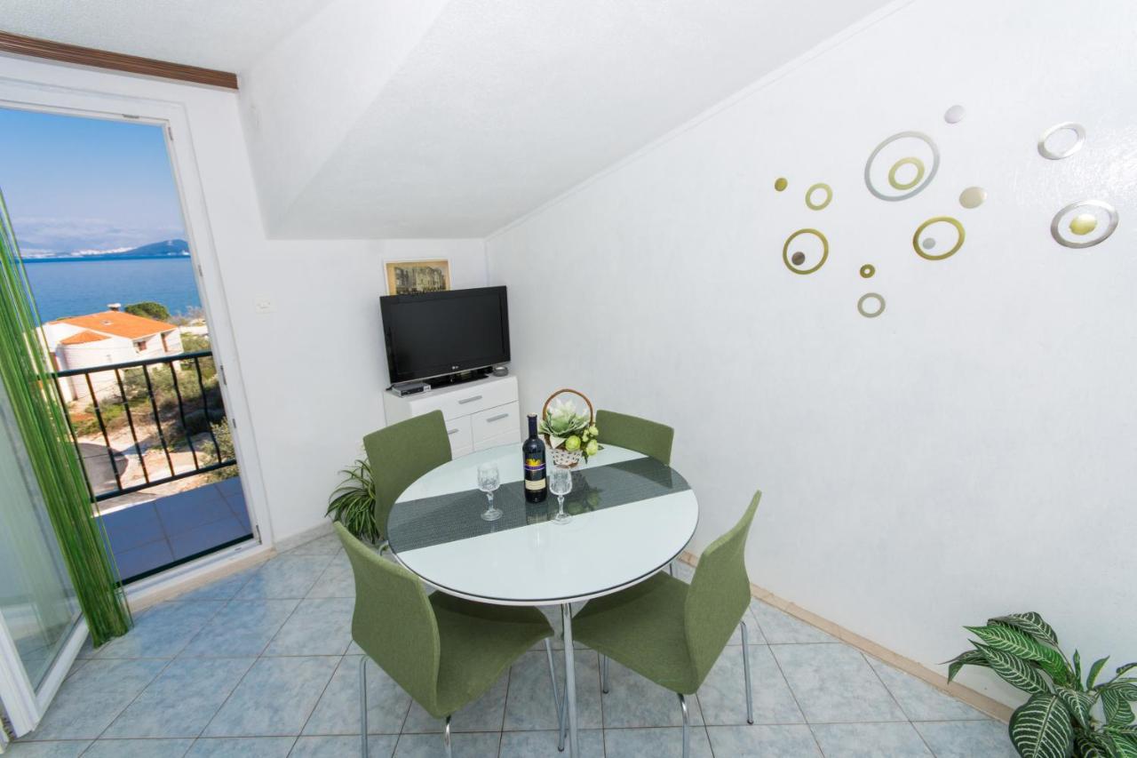 Apartments By The Sea Slatine, Ciovo - 1126 Trogir Eksteriør billede